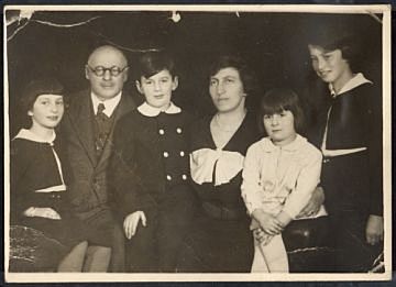 foto_schwarzhaupt_hanni_albert_max_hella_ruth_rose_1935_klein